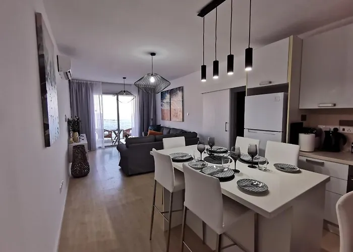 Apartamento Cosea Living: Seaside Two Bedroom Flat In Harbour 106 Paphos