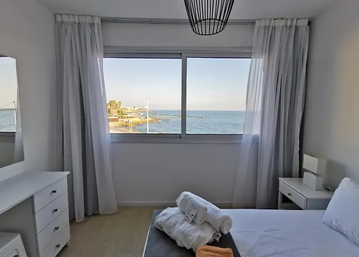 Cosea Living: Seaside Two Bedroom Flat In Harbour 106 Paphos