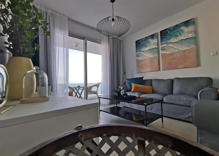 Cosea Living: Seaside Two Bedroom Flat In Harbour 106 * Paphos