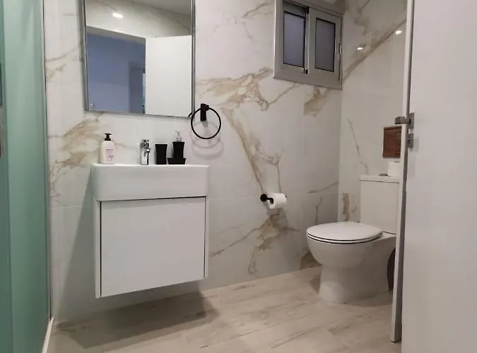 Cosea Living: Seaside Two Bedroom Flat In Harbour 106 * Paphos