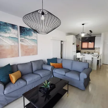 Apartmán Cosea Living: Seaside Two Bedroom Flat In Harbour 106 *