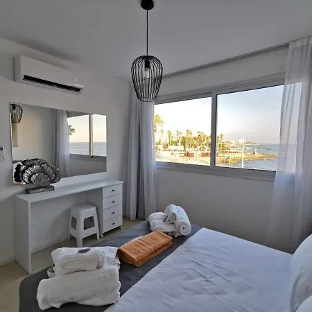Apartmán Cosea Living: Seaside Two Bedroom Flat In Harbour 106 Paphos