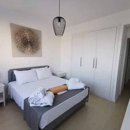 Cosea Living: Seaside Two Bedroom Flat In Harbour 106 *