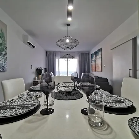 Appartamento Cosea Living: Seaside Two Bedroom Flat In Harbour 106 Paphos